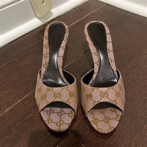 gucci kitten shoes|Gucci low heel pumps.